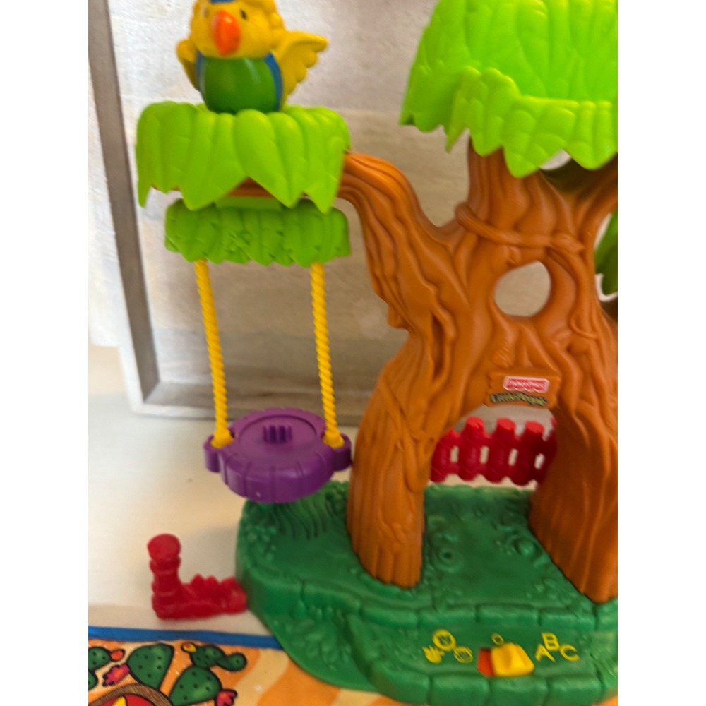 Fisher Price Little People A to ZLearning Zoo Alphabet Mat Tree House Toy 2004 - Picture 5 of 9